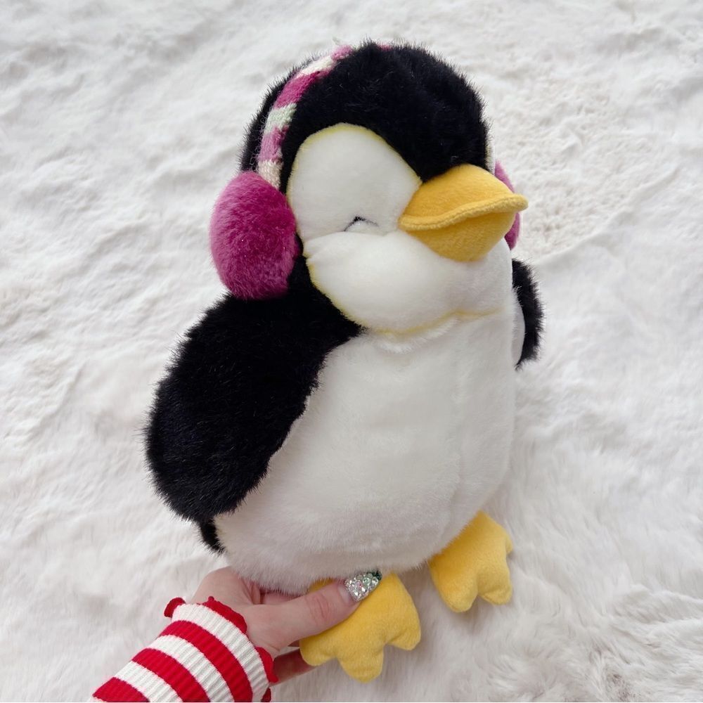 Russ Berrie Daisy Chain Plush TUX the Penguin w Earmuffs Stuffed Animal Toy